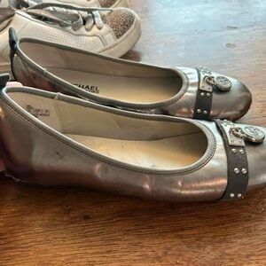 Michael kors flats